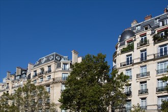 Paris, boulevard des Invalides