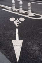 Paris, road markings