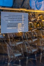 Paris, café-restaurant Les Deux Magots, closed to prevent spread of coronavirus