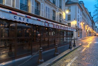 Paris, restaurant closed to prevent spread of coronavirus