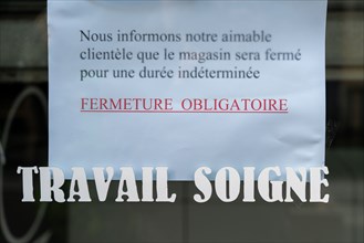 Paris, store closed to prevent spread of coronavirus