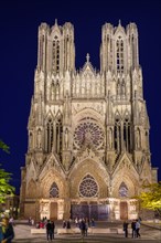 Reims, cathédrale Notre-Dame de nuit