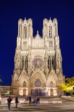 Reims, cathédrale Notre-Dame de nuit