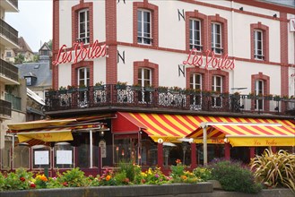 Trouville, restaurants Les Voiles et Les Vapeurs