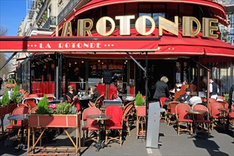 Paris, brasserie "La Rotonde"