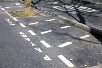 Paris, paid parking markings for two-wheelers