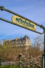 Paris, entrée du métro