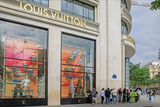 Boutique Louis Vuitton, Paris