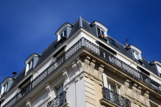 Paris, rue Hallé