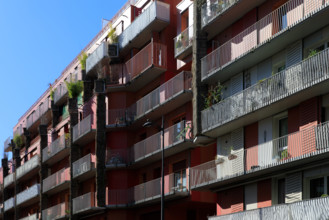 Paris, rue de la Croix Nivert