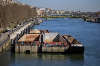 Paris, voie Georges Pompidou