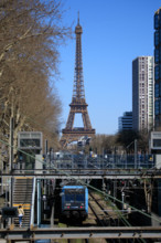 Paris, Quai de Grenelle