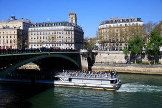 Paris, quai de Gesvres