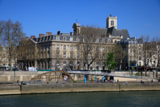 Paris, quai de l'Hôtel de Ville