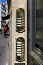 Paris, interphones