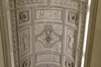 Paris, Musée du Louvre, escalier Henri II