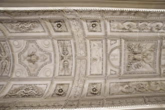 Paris, Musée du Louvre, escalier Henri II