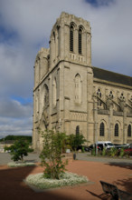 france, région Normandie, Orne, Flers, plavce de Dr Vayssières, église saint Germain,