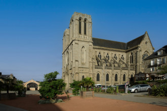 france, région Normandie, Orne, Flers, plavce de Dr Vayssières, église saint Germain,