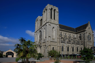 france, région Normandie, Orne, Flers, plavce de Dr Vayssières, église saint Germain,