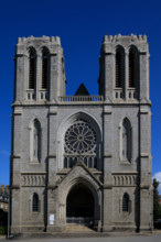 france, région Normandie, Orne, Flers, plavce de Dr Vayssières, église saint Germain,