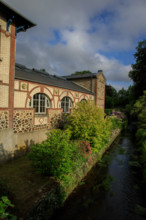 france, région Normandie, Orne, Flers, rue simmons, Bains douches numeriques, facade et jardin