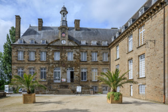 france, région Normandie, Orne, Flers, parc du chateau-musée, ancien hotel de ville,