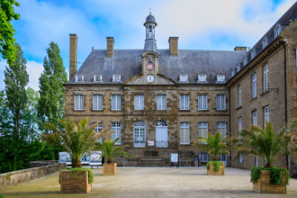 france, région Normandie, Orne, Flers, parc du chateau-musée, ancien hotel de ville,