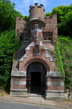 france, région Hauts de france, Somme, Ault, porte du moulinet et escaliers vers les hauteurs de la