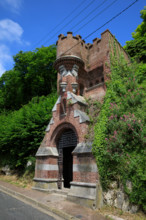 france, région Hauts de france, Somme, Ault, porte du moulinet et escaliers vers les hauteurs de la