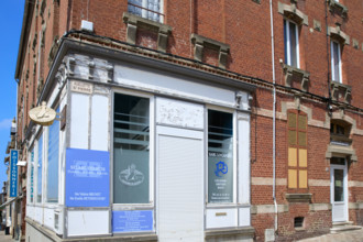 france, région Hauts de france, Somme, Ault, ruellette saint Pierre,, etude de notaire,