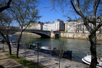 Paris, quai de la Tournelle