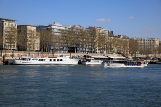 Paris, quai Saint-Bernard