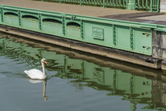 france, région centre, Loiret, Briare, pont canal de Birare, pont-canal portant le canal latéral à