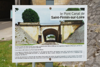 france, région centre, Loiret, Briare, pont canal de Saint Firmin sur Loire, ,