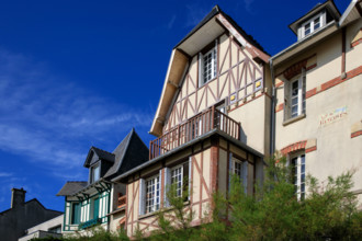 france, region Normandie, Manche, cotentin, Agon coutainville,  plage, promenade de Chausey,