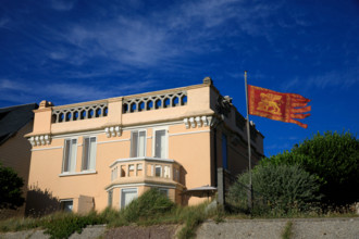 france, region Normandie, Manche, cotentin, Agon coutainville,  plage, promenade de Chausey,