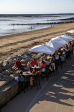 france, region Normandie, Manche, cotentin, Agon coutainville,  plage, promenade de Chausey,