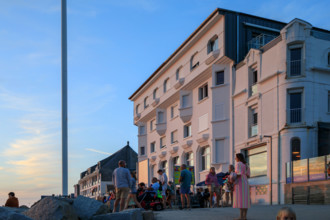 france, region Normandie, Manche, cotentin, Agon coutainville,  place du général de gaulle,