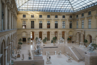 France, région Ile de France, Paris 1e arrondissement, musee du Louvre, cour Puget depuis les