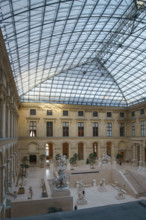 France, région Ile de France, Paris 1e arrondissement, musee du Louvre, cour Puget depuis les