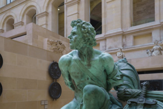 France, région Ile de France, Paris 1e arrondissement, musee du Louvre, cour Puget, groupe sculpté