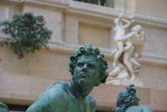 France, région Ile de France, Paris 1e arrondissement, musee du Louvre, cour Puget, groupe sculpté