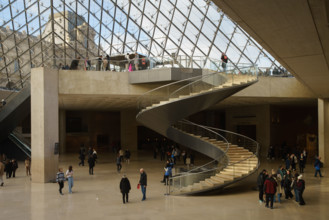 France, région Ile de France, Paris 1e arrondissement, musee du Louvre, entrée sous la pyramide