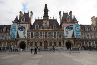 france, région Ile de France, Paris 4e arrondissement, place de l'hotel de ville vegetalisée,