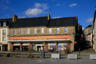 FRance, région Bretagne, Côtes d'Armor, lannion, quai d aiguillon, ancien magasin Galeries d