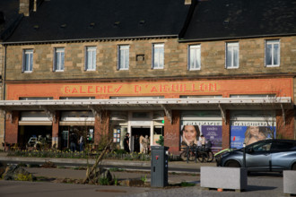 FRance, région Bretagne, Côtes d'Armor, lannion, quai d aiguillon, ancien magasin Galeries d