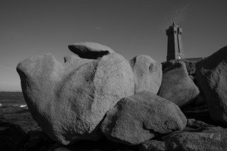 france, région Bretagne, Côtes d'Armor, côte de granit rose, Ploumanac'h, les rochers