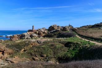 france, région Bretagne, Côtes d'Armor, côte de granit rose, Ploumanac'h, les rochers