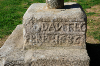 france, région Bretagne, Côtes d'Armor, côte de granit rose, Ploumanac'h, les rochers, calvaire